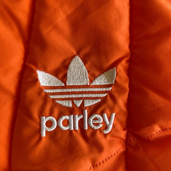 New Adidas Adicolor Parley Puffer Vest Orange Men’s Size Large HM6750 - Picture 3 of 5